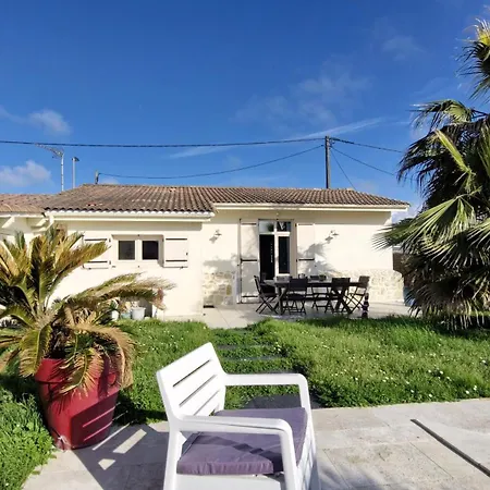 - Maison De Plain-pied Avec Piscine - Detente, Soleil Et Confort ! Villa