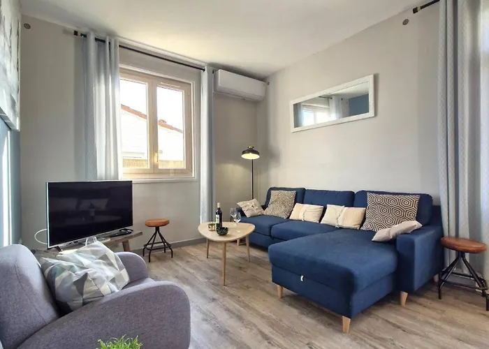 - Maison De Plain-pied Avec Piscine - Detente, Soleil Et Confort ! Villa